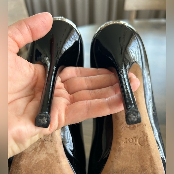 Miss Dior Escarpine Patented Leather Pumps Noir - Picture 5 of 9